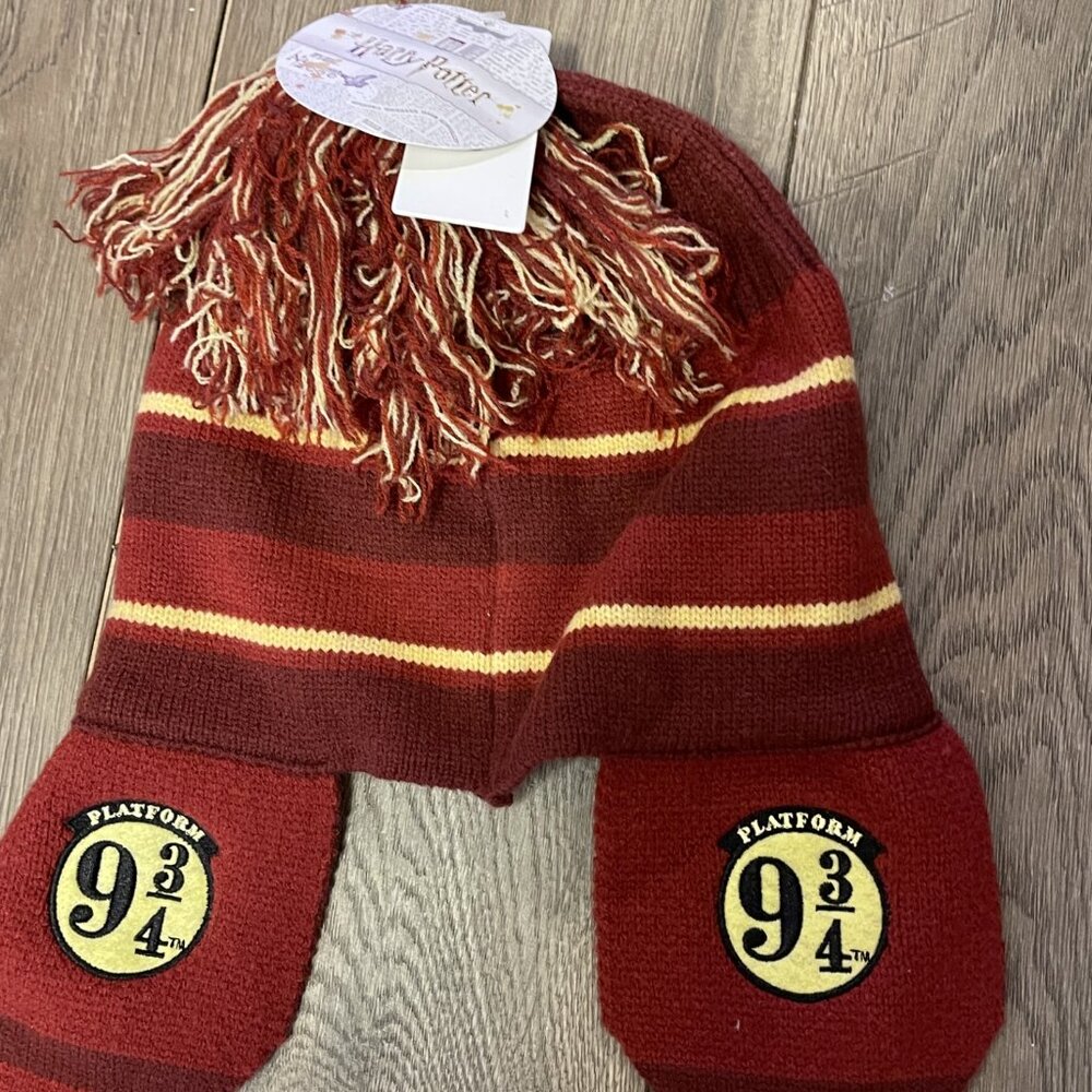 Harry Potter Platform 9¾ Winter Hat By MINISO